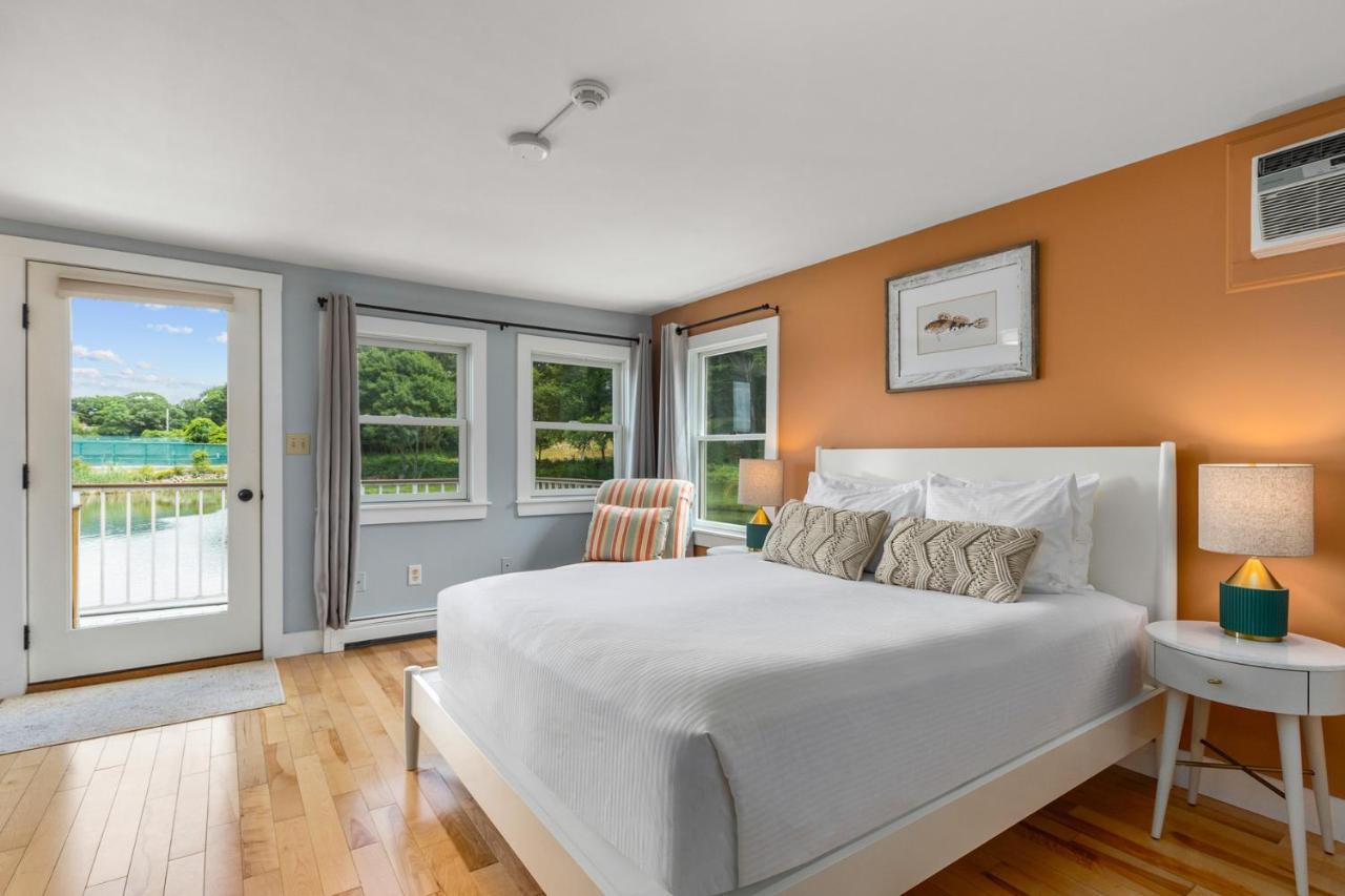 Deluxe Double Room Porch Lake View