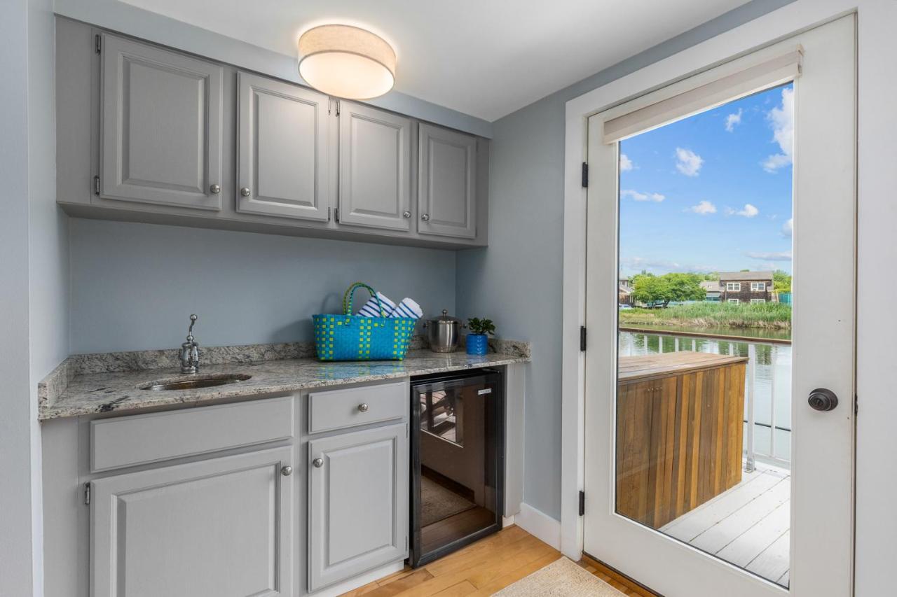 Deluxe Double Room Porch Lake View