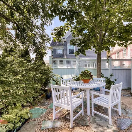 Dock Square Carriage House-2