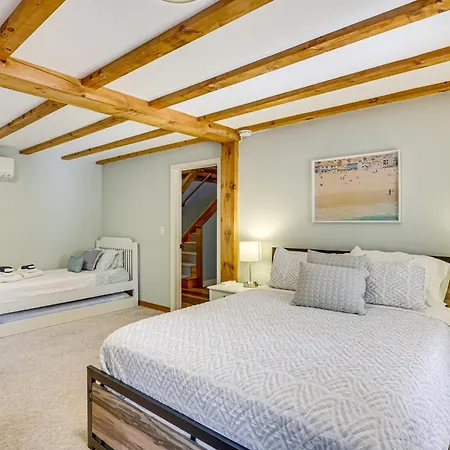 Spacious Kennebunkport Home W/ View, 2 Mi To Beach-3