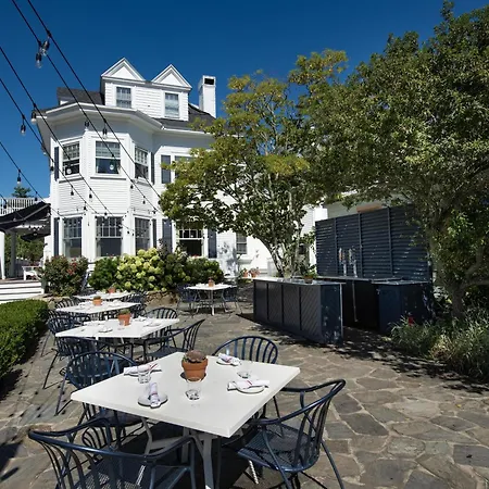 Kennebunkport Inn-2